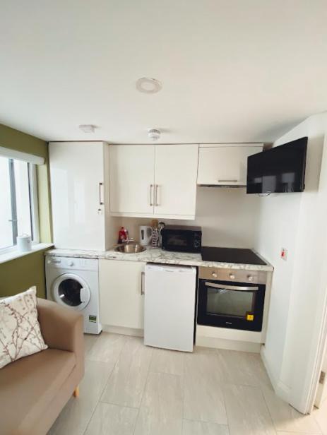 Station 36 Studio Apt Portstewart Exterior photo